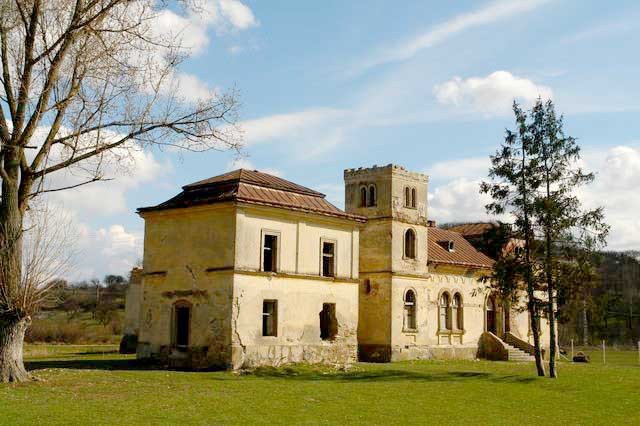 Castelul Bay din Treznea